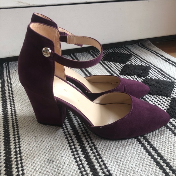Nine West Shoes - 3/$25 Nine West eggplant heels with straps